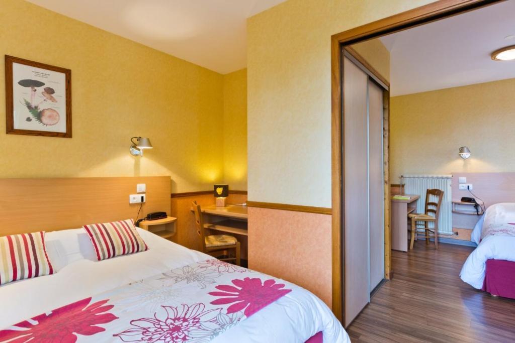 Hotel La Clairiere Chambon-sur-Dolore Экстерьер фото